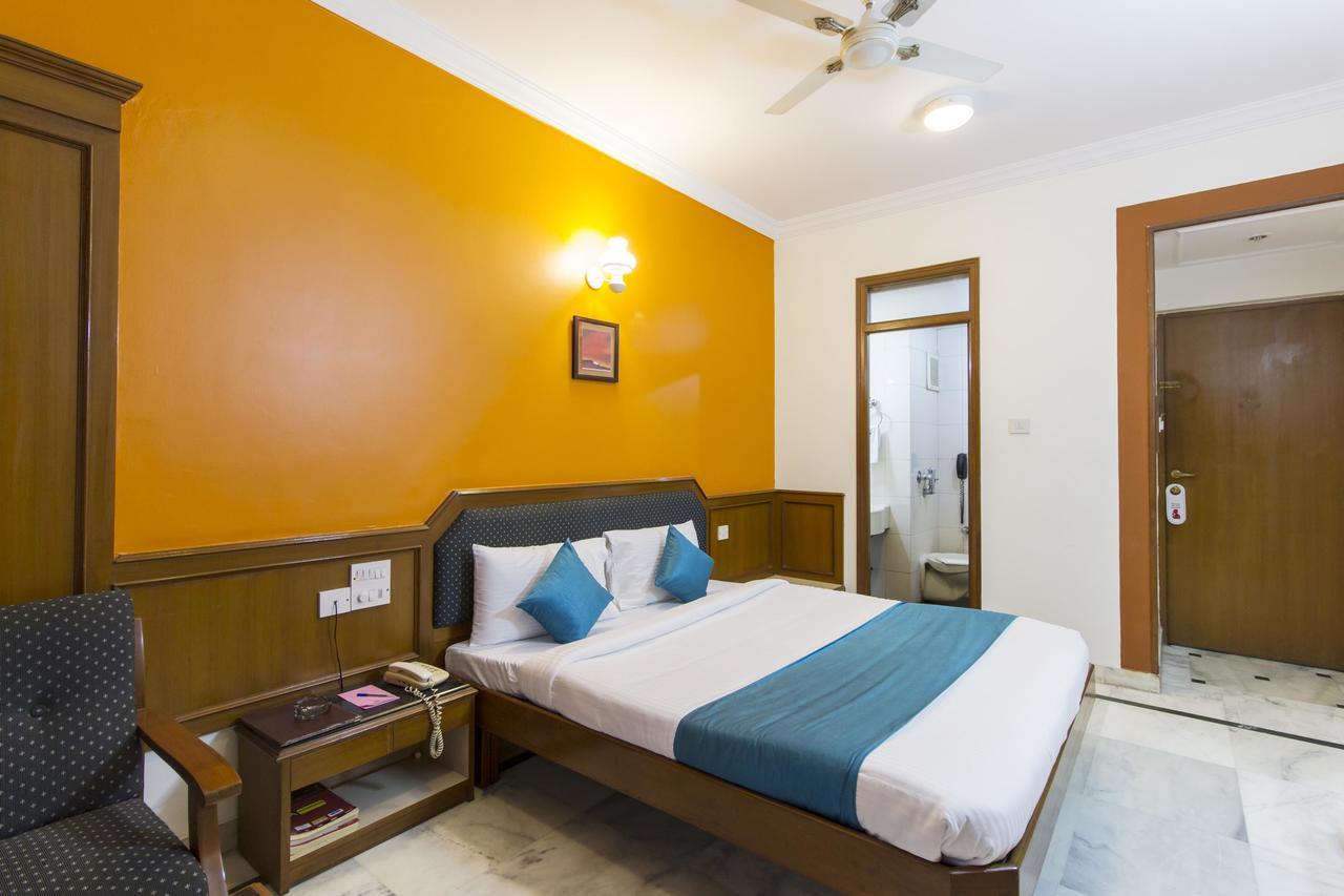Hotel Adarsh Chennai
